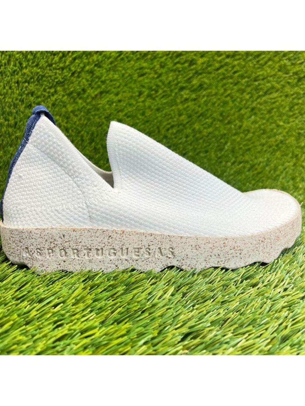 Asportuguesas Care Womens Size 7-7.5 White Casual Walking Trainers Slip On Shoes